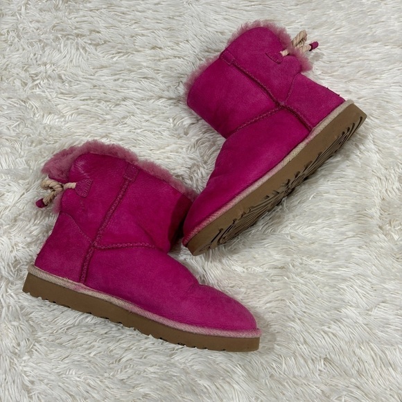 UGG SELENE FURIOUS FUCHSIA BOOTS Woman’s Size 7 - Picture 2 of 10